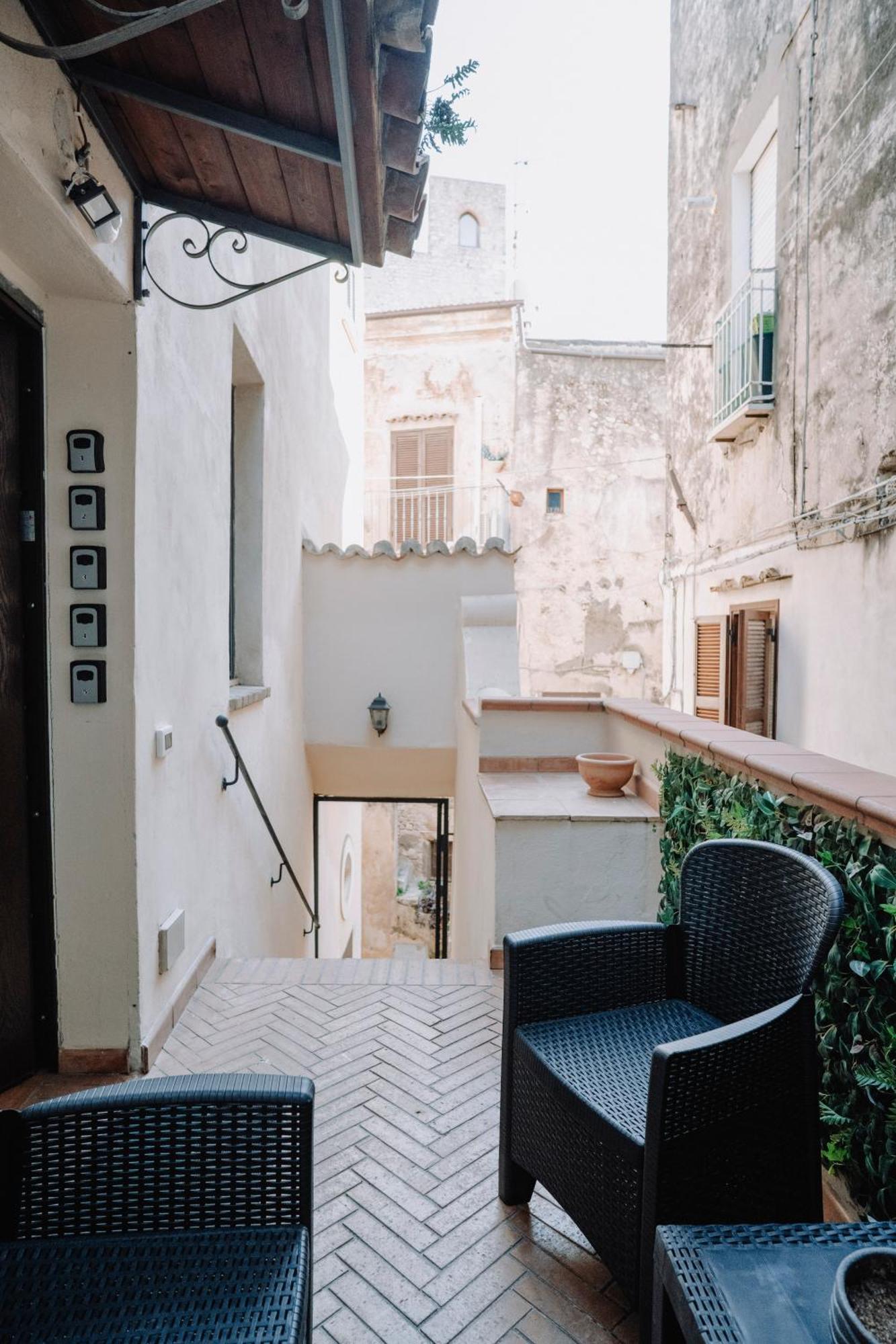 Bed and Breakfast Bonne Nuit Terracina Exterior foto