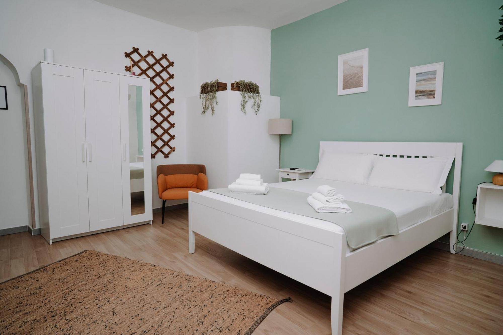 Bed and Breakfast Bonne Nuit Terracina Exterior foto