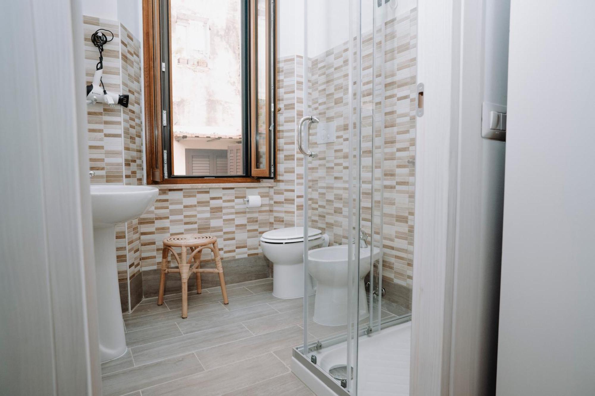 Bed and Breakfast Bonne Nuit Terracina Exterior foto